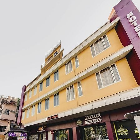 Capital O Good Luck Residency Hotel Dispur Exterior photo