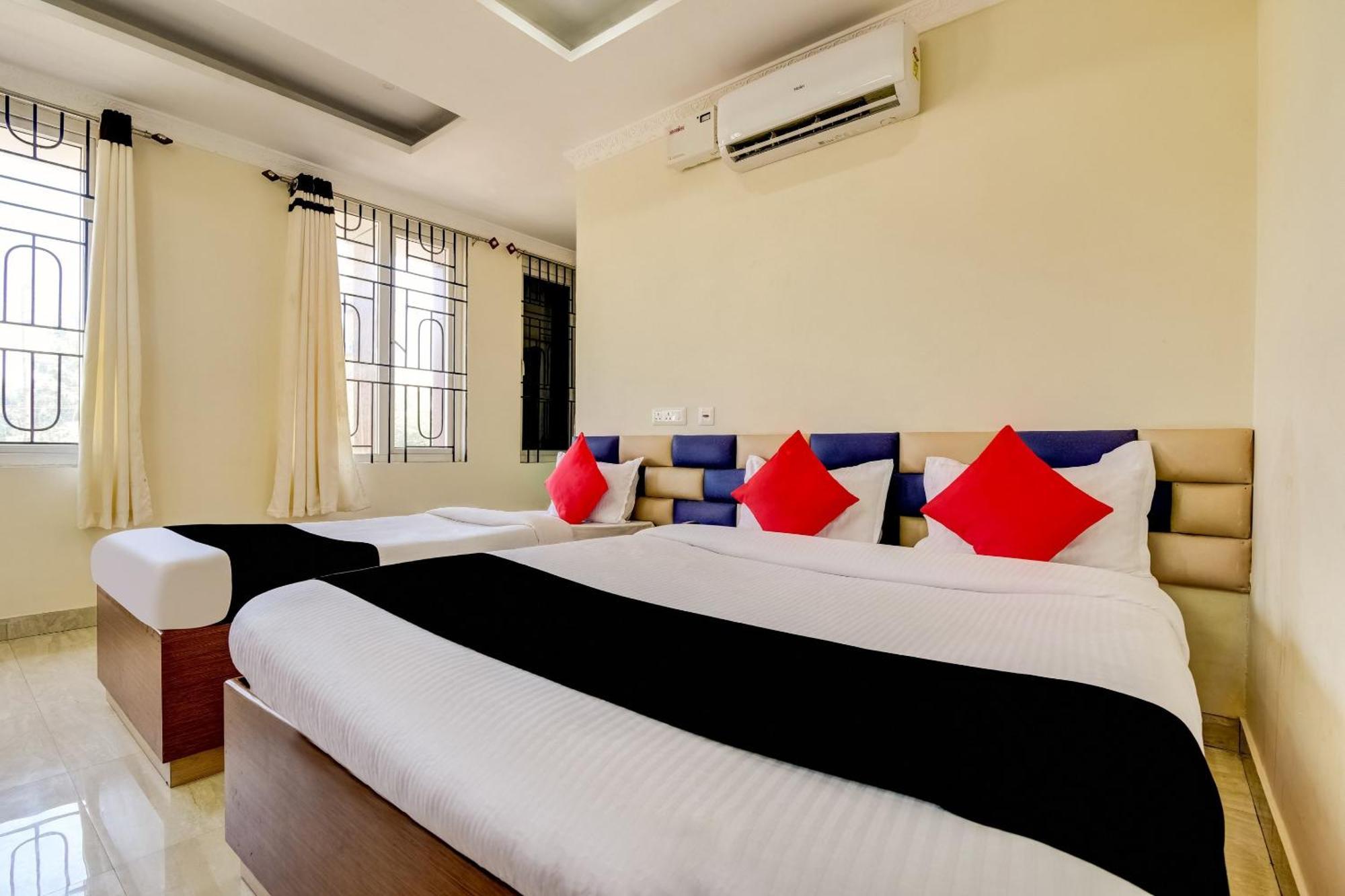 Capital O Good Luck Residency Hotel Dispur Exterior photo
